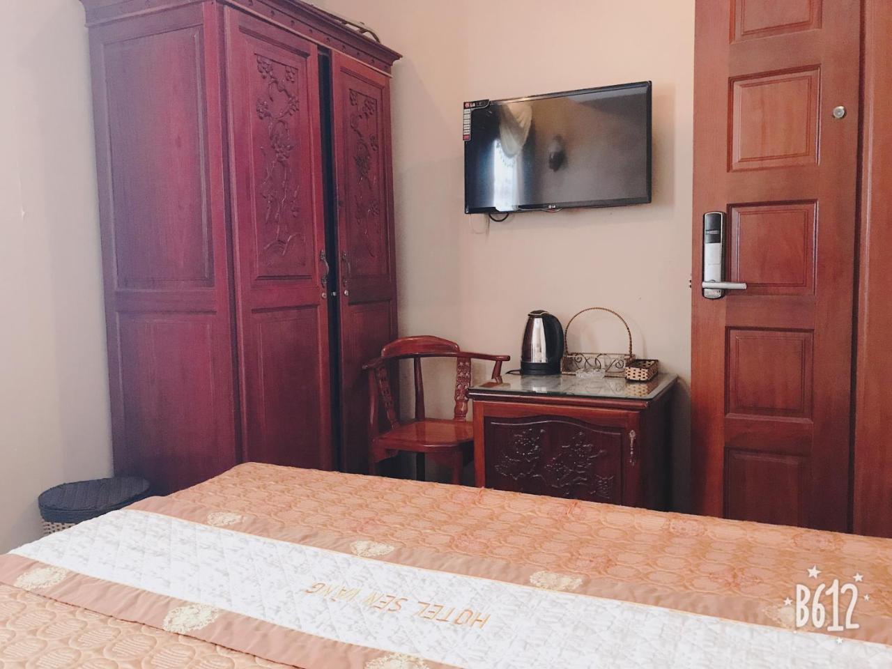 Sen Vang Hotel โฮจิมินห์ซิตี้ ภายนอก รูปภาพ